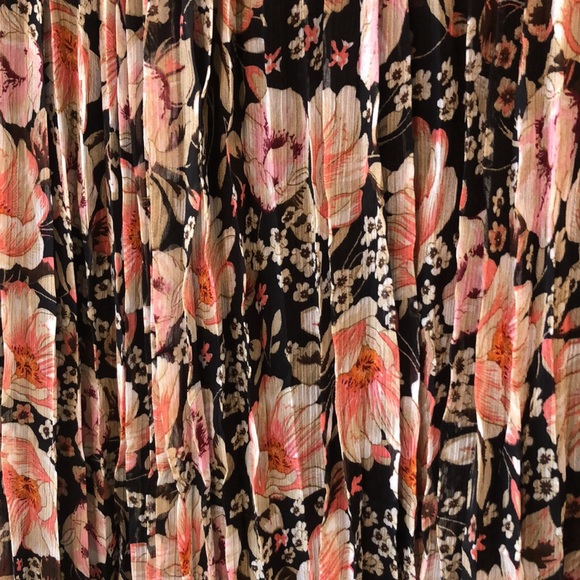 Elan Floral Skirt Size Large - Picture 3 of 7